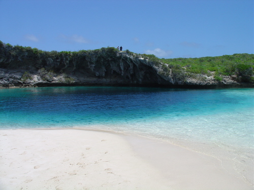 Dean's Blue Hole